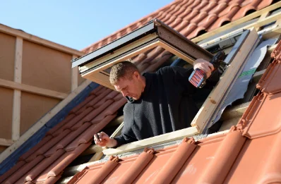 Pose de fenêtres de toit Velux à Sarrageois